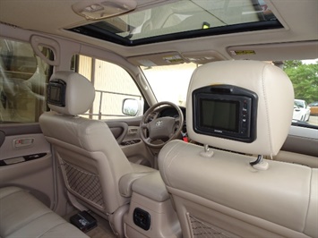 2002 Toyota Land Cruiser   - Photo 17 - Cincinnati, OH 45255