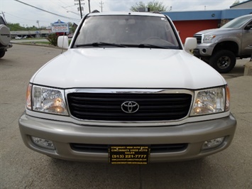 2002 Toyota Land Cruiser   - Photo 2 - Cincinnati, OH 45255