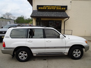 2002 Toyota Land Cruiser   - Photo 3 - Cincinnati, OH 45255