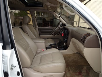 2002 Toyota Land Cruiser   - Photo 13 - Cincinnati, OH 45255