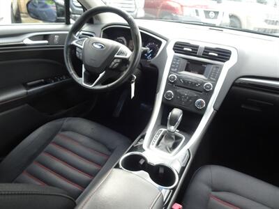 2015 Ford Fusion SE  Ecoboost 1.5L Turbo I4 FWD - Photo 13 - Cincinnati, OH 45255