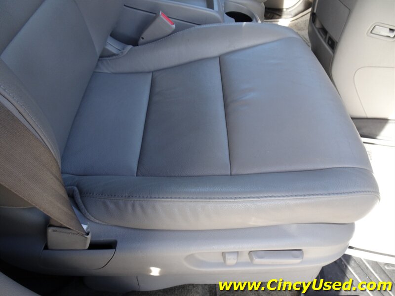 2015 Honda Odyssey EX-L photo 24