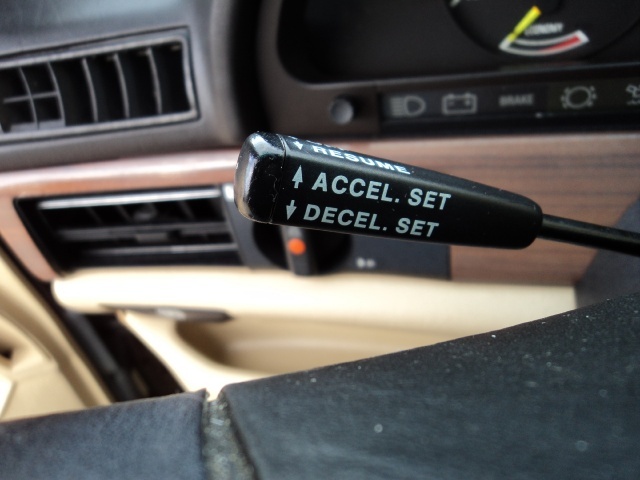 1990 MERCEDES BENZ 420SEL   - Photo 16 - Cincinnati, OH 45255