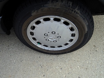 1990 MERCEDES BENZ 420SEL   - Photo 27 - Cincinnati, OH 45255