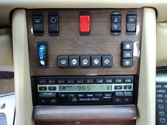 1990 MERCEDES BENZ 420SEL   - Photo 17 - Cincinnati, OH 45255