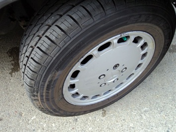 1990 MERCEDES BENZ 420SEL   - Photo 25 - Cincinnati, OH 45255