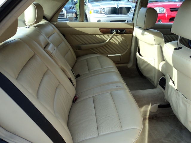 1990 MERCEDES BENZ 420SEL   - Photo 9 - Cincinnati, OH 45255