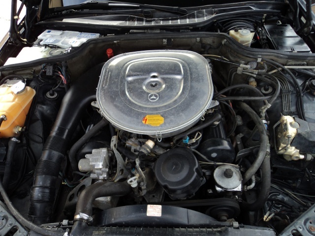 1990 MERCEDES BENZ 420SEL   - Photo 29 - Cincinnati, OH 45255