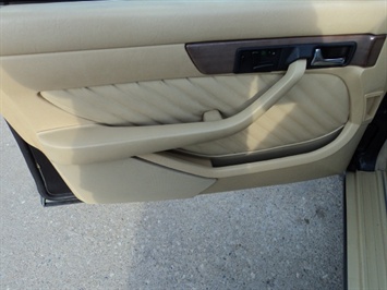 1990 MERCEDES BENZ 420SEL   - Photo 23 - Cincinnati, OH 45255