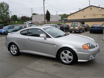 2003 Hyundai Tiburon GT V6   - Photo 1 - Cincinnati, OH 45255