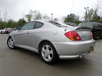 2003 Hyundai Tiburon GT V6   - Photo 12 - Cincinnati, OH 45255