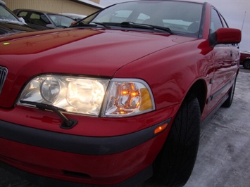 2000 Volvo S40   - Photo 12 - Cincinnati, OH 45255