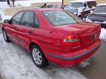 2000 Volvo S40   - Photo 4 - Cincinnati, OH 45255