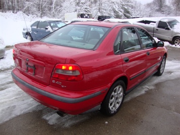 2000 Volvo S40   - Photo 6 - Cincinnati, OH 45255