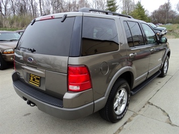 2002 Ford Explorer XLT   - Photo 6 - Cincinnati, OH 45255