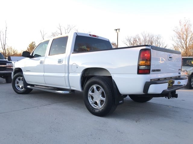2005 GMC Sierra 1500 Denali - Photo 13 - Cincinnati, OH 45255