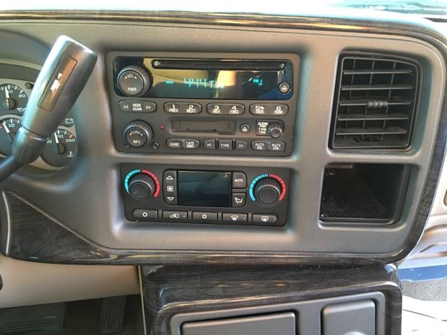 2005 GMC Sierra 1500 Denali - Photo 19 - Cincinnati, OH 45255