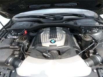 2006 BMW 7 Series 750Li   - Photo 31 - Cincinnati, OH 45255