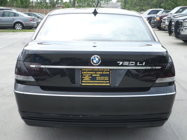 2006 BMW 7 Series 750Li   - Photo 5 - Cincinnati, OH 45255