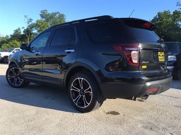 2014 Ford Explorer Sport   - Photo 13 - Cincinnati, OH 45255