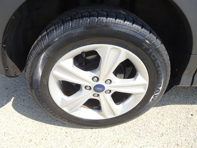 2014 Ford Escape SE   - Photo 27 - Cincinnati, OH 45255