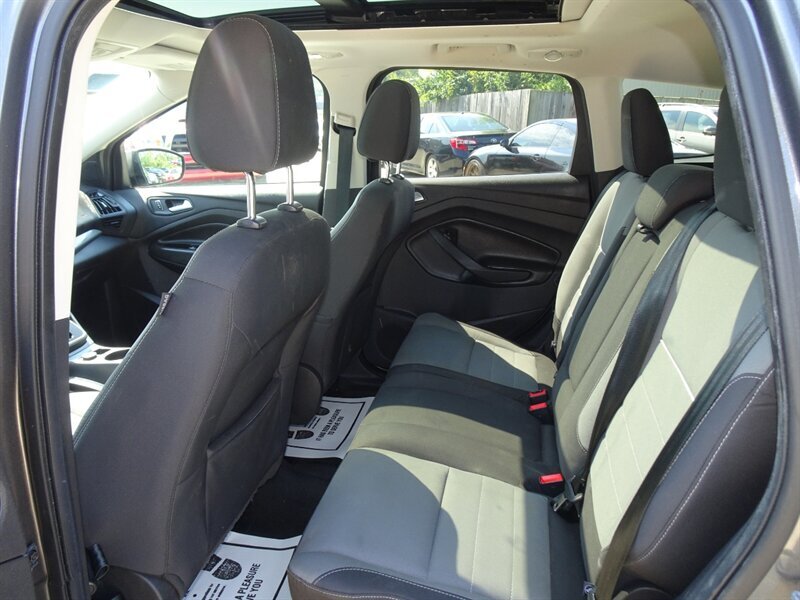 2014 Ford Escape SE   - Photo 14 - Cincinnati, OH 45255