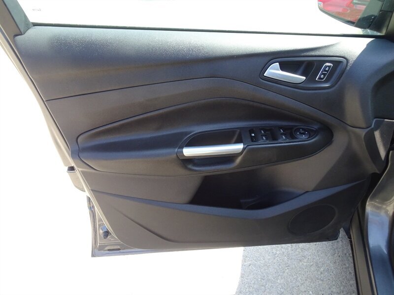 2014 Ford Escape SE   - Photo 23 - Cincinnati, OH 45255