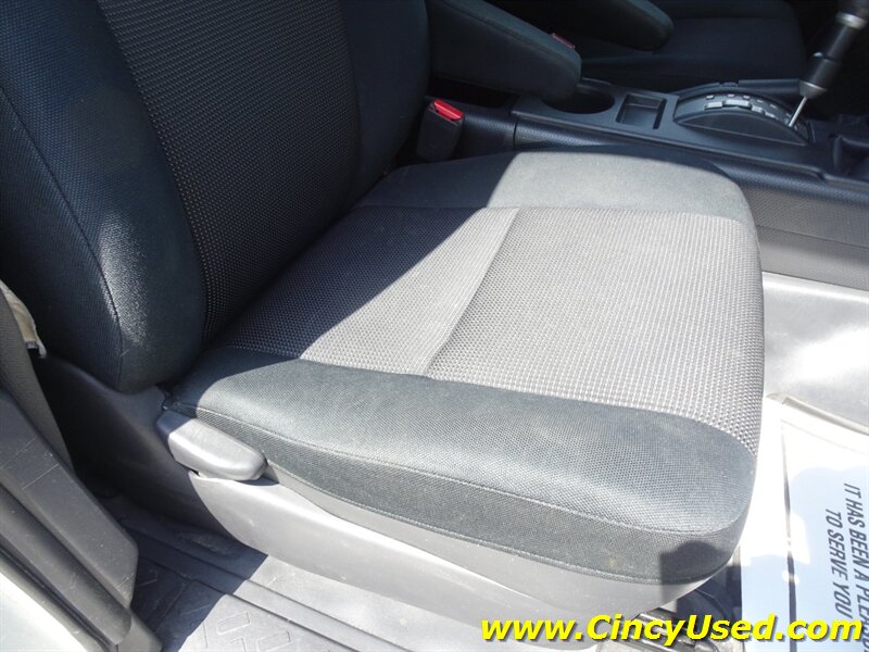 2007 Toyota FJ Cruiser 4.0L V6 4X4 - Photo 26 - Cincinnati, OH 45255