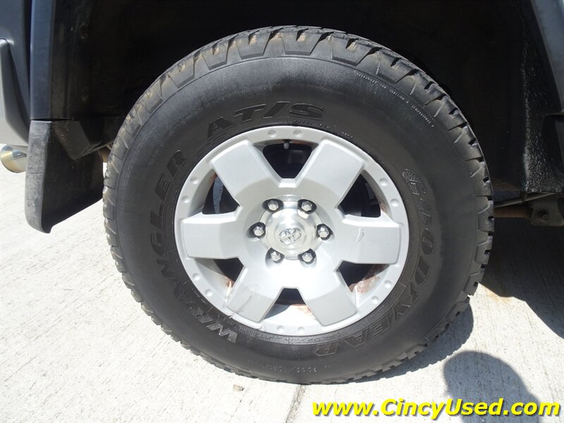 2007 Toyota FJ Cruiser 4.0L V6 4X4 - Photo 28 - Cincinnati, OH 45255