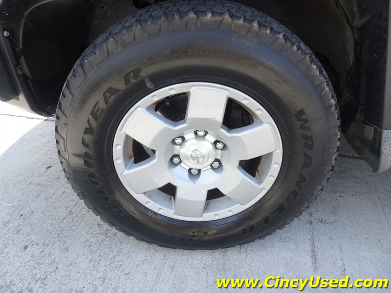 2007 Toyota FJ Cruiser 4.0L V6 4X4 - Photo 30 - Cincinnati, OH 45255