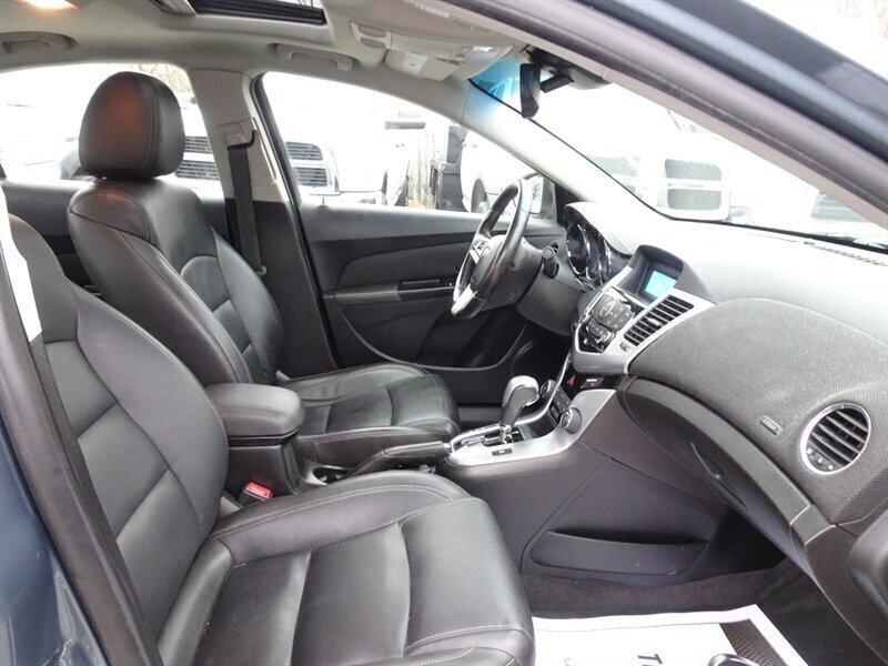 2012 Chevrolet Cruze LTZ - Photo 72 - Cincinnati, OH 45255