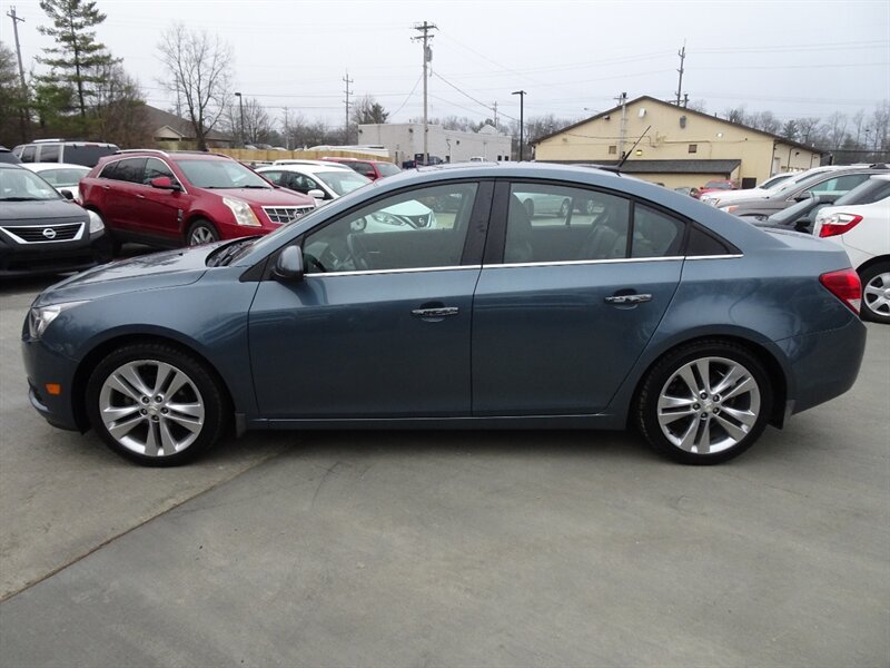 2012 Chevrolet Cruze LTZ - Photo 13 - Cincinnati, OH 45255