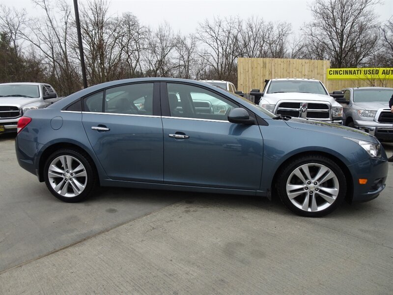 2012 Chevrolet Cruze LTZ - Photo 5 - Cincinnati, OH 45255
