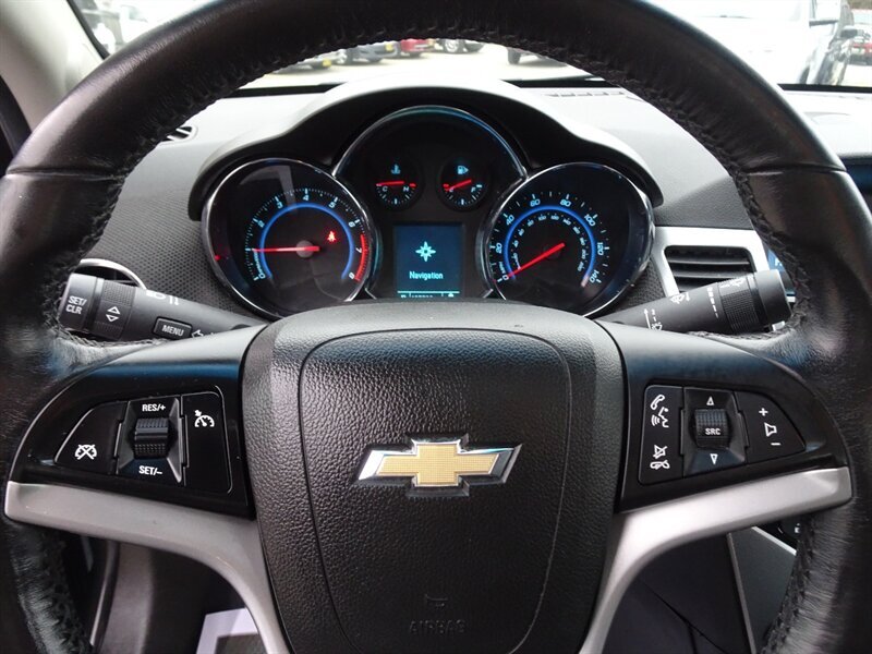 2012 Chevrolet Cruze LTZ - Photo 33 - Cincinnati, OH 45255