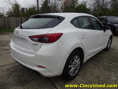 2017 Mazda MAZDA3 Sport   - Photo 7 - Cincinnati, OH 45255