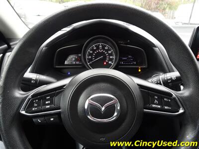 2017 Mazda MAZDA3 Sport   - Photo 19 - Cincinnati, OH 45255