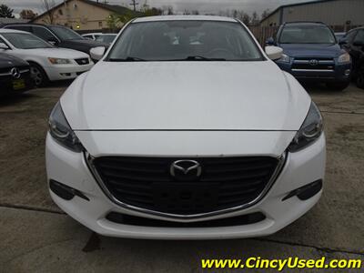 2017 Mazda MAZDA3 Sport   - Photo 2 - Cincinnati, OH 45255