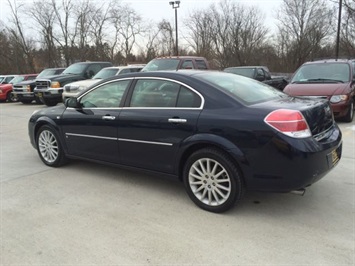 2007 Saturn Aura XR   - Photo 4 - Cincinnati, OH 45255