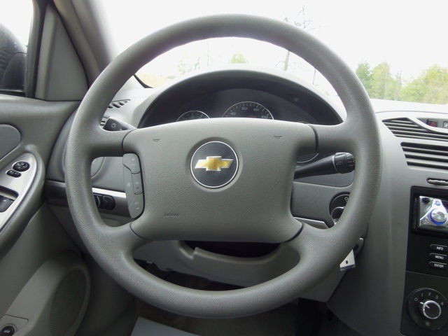 2006 Chevrolet Malibu LS - Photo 18 - Cincinnati, OH 45255