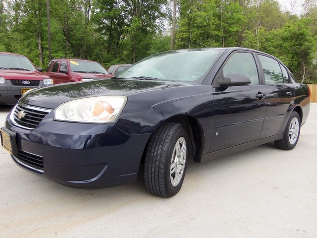 2006 Chevrolet Malibu LS - Photo 11 - Cincinnati, OH 45255