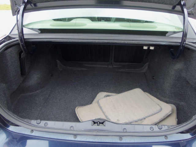 2006 Chevrolet Malibu LS - Photo 24 - Cincinnati, OH 45255