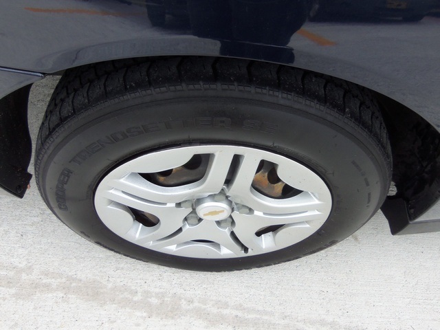 2006 Chevrolet Malibu LS - Photo 27 - Cincinnati, OH 45255