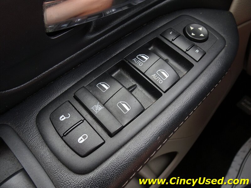 2016 Chrysler Town & Country Touring Handicap - Photo 28 - Cincinnati, OH 45255