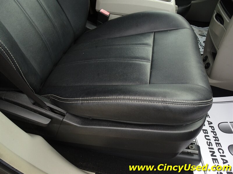 2016 Chrysler Town & Country Touring Handicap - Photo 33 - Cincinnati, OH 45255