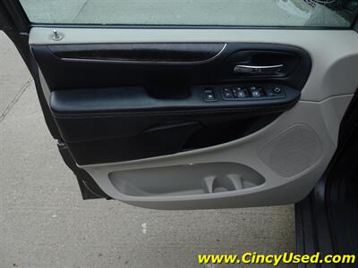 2016 Chrysler Town & Country Touring Handicap - Photo 30 - Cincinnati, OH 45255