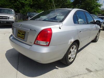 2001 Hyundai Elantra GLS   - Photo 6 - Cincinnati, OH 45255
