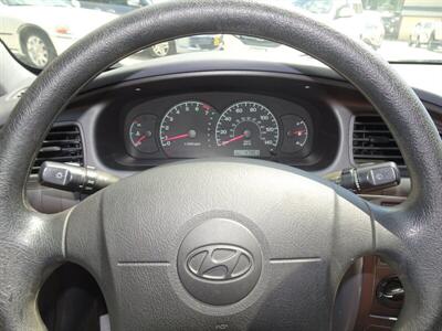 2001 Hyundai Elantra GLS   - Photo 31 - Cincinnati, OH 45255