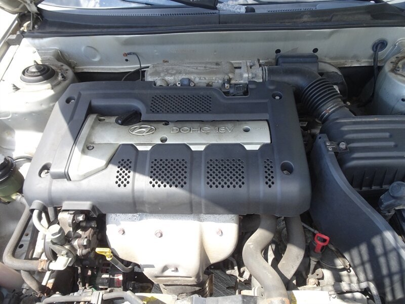 2001 Hyundai Elantra GLS - Photo 28 - Cincinnati, OH 45255