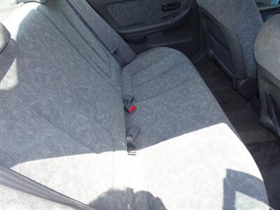 2001 Hyundai Elantra GLS   - Photo 12 - Cincinnati, OH 45255