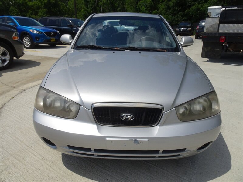 2001 Hyundai Elantra GLS - Photo 2 - Cincinnati, OH 45255